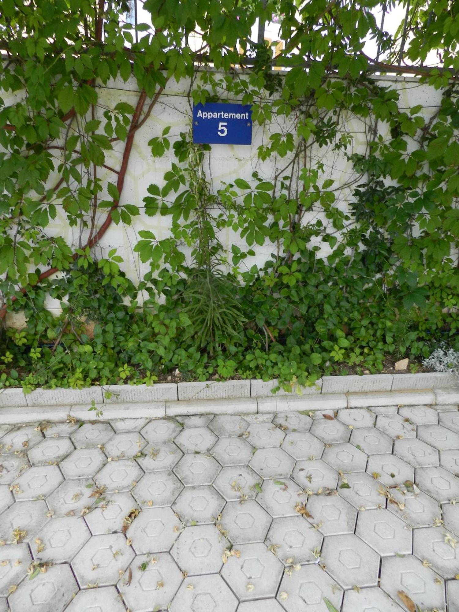 Apartments Kaskada Marina Luaran gambar