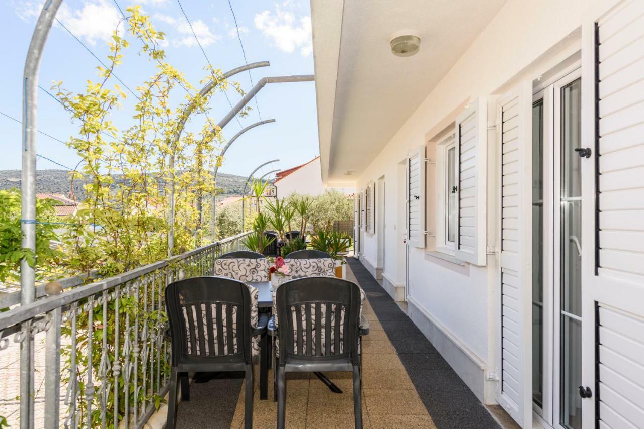 Apartments Kaskada Marina Luaran gambar